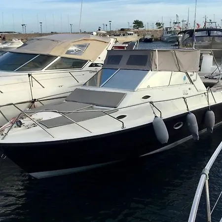 Botel Barca Su Ortigia *